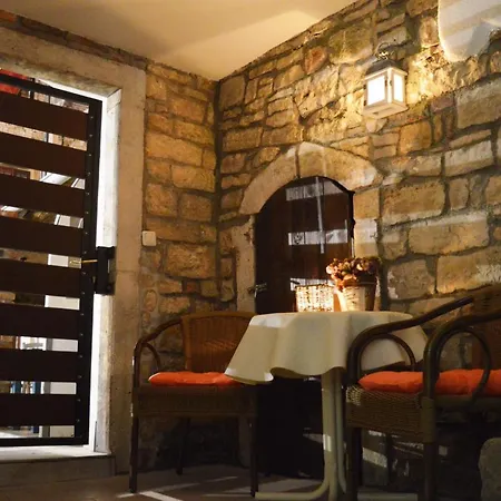 Sentimento Konukevi Pula