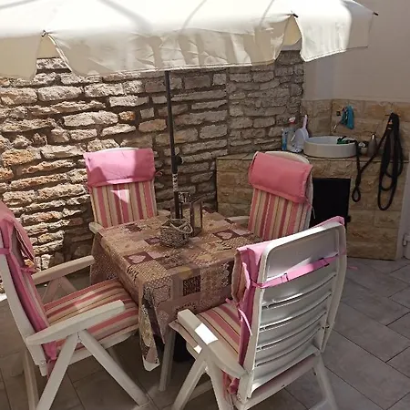 Konukevi Sentimento Pula